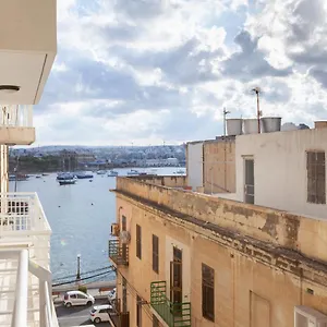 https://sant-antnin.hotelssaintjulians.com